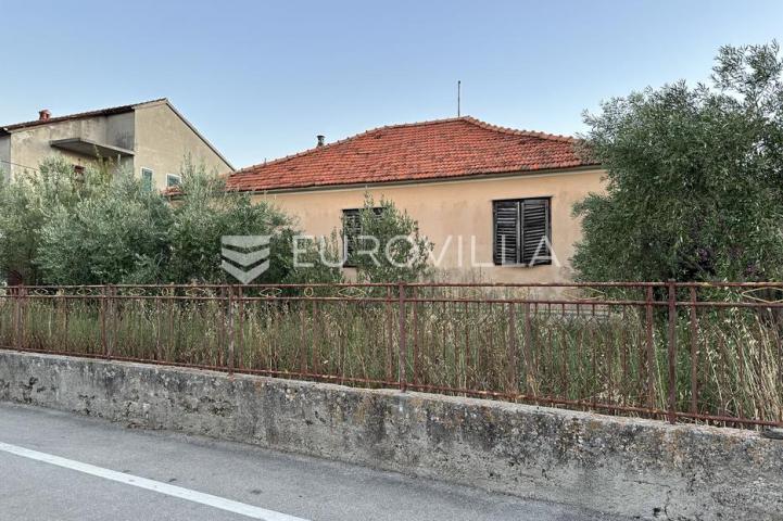 Zadar, Arbanasi, građevinsko zemljište površine 1090 m²