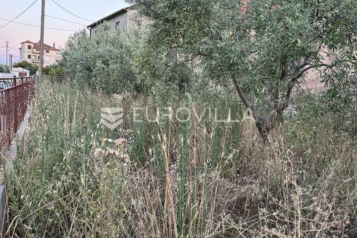 Zadar, Arbanasi, građevinsko zemljište površine 1090 m²