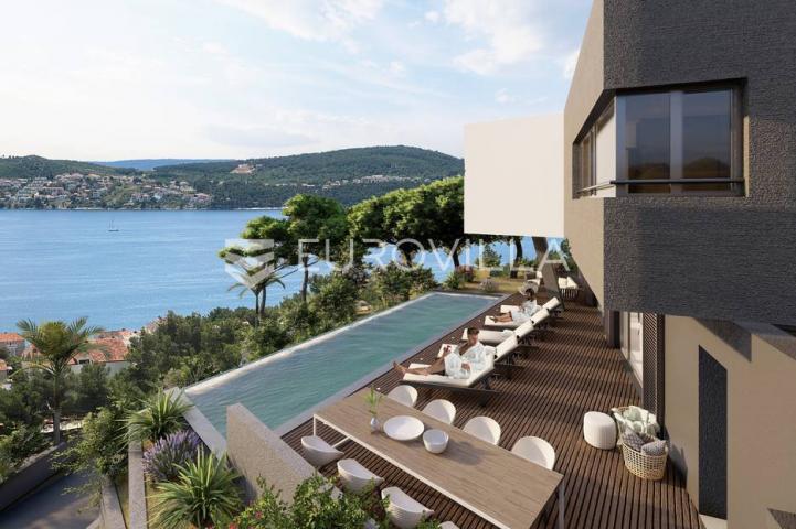 Trogir okolica, Moderna vila s bazenom i panoramskim pogledom