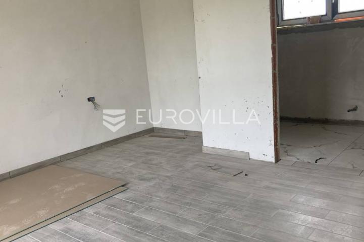 Istra, Zartinj, vila s bazenom 180m2 novogradnja