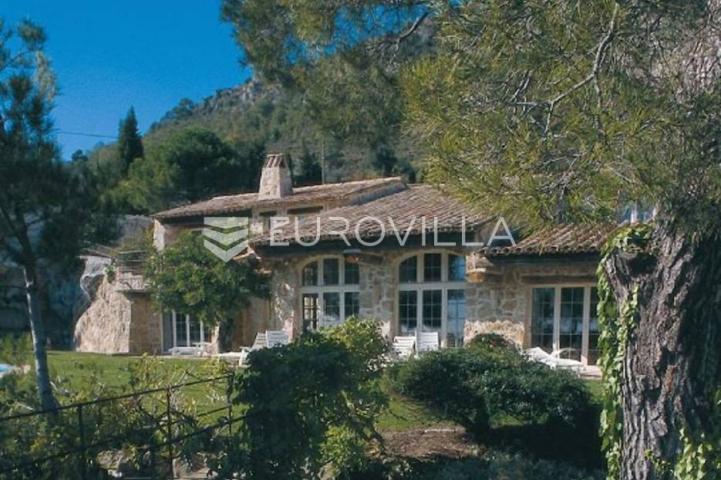 Korčula zemljište 31.700m2 za gradnju vile 