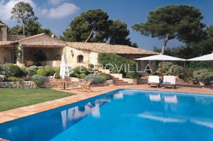 Korčula zemljište 31.700m2 za gradnju vile 