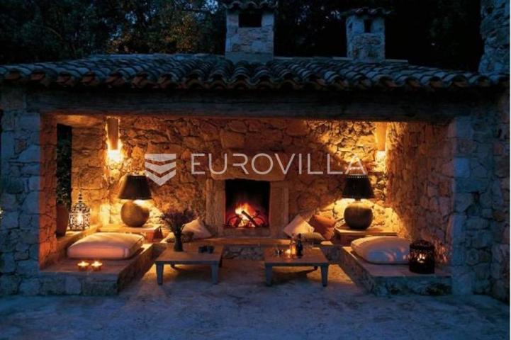 Korčula zemljište 31.700m2 za gradnju vile 