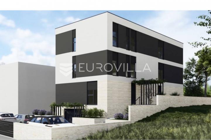 Istra, Medulin, trosoban stan 90 m² u atraktivnom dijelu Medulina