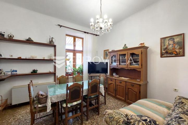 Istra, Pula, trosoban stan nadomak centra grada