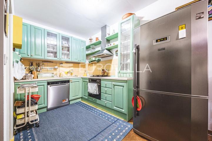 Zagreb, Gračani, prekrasan trosoban stan 88,3 m²