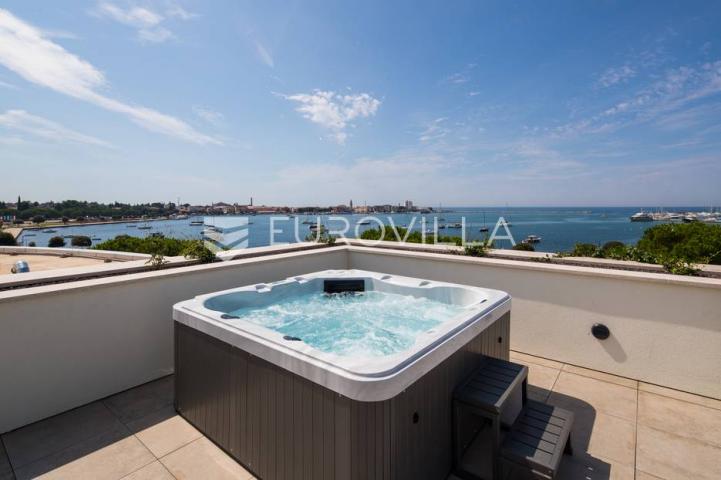 Istra, Umag, penthouse opremljen apartman, terasa, pogled na more D30