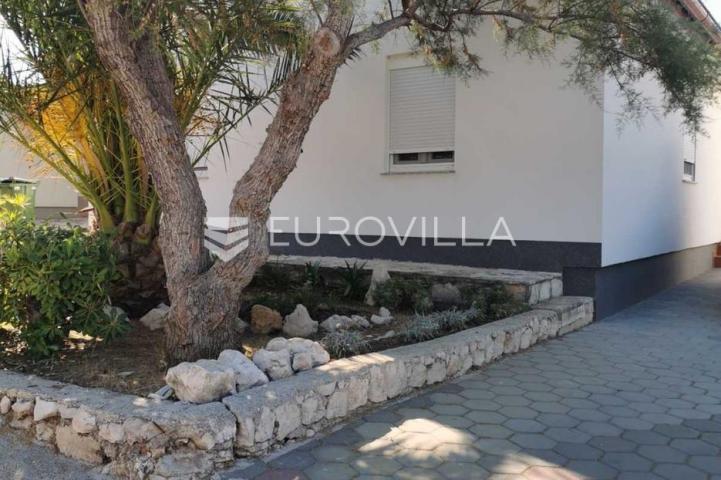 Zadar, Vir, lijepa kuća na izvrsnoj lokaciji blizu mora