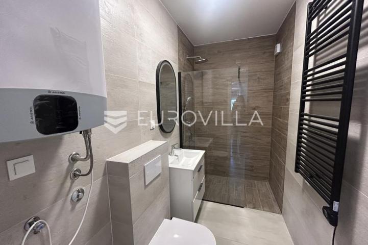 Pag, Mandre, Trosoban stan 93 m² na 2. katu, NOVOGRADNJA u blizini mora, S6