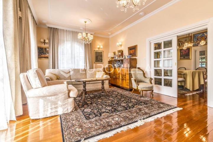 Gračani luksuzno obiteljsko imanje, vila 810 m² na zemljištu 3.965 m²