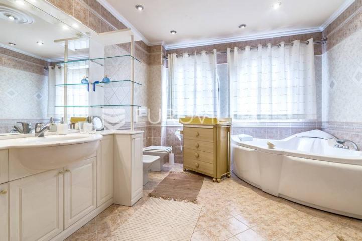 Gračani luksuzno obiteljsko imanje, vila 810 m² na zemljištu 3.965 m²