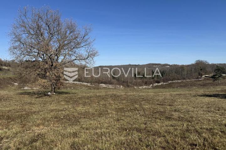 Istra, Poreč, okolica - građevinsko zemljište 1059 m2 na odličnoj poziciji 