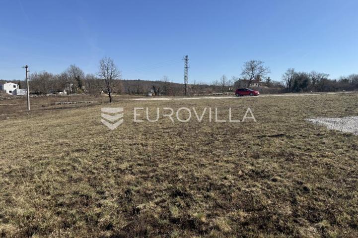 Istra, Poreč, okolica - građevinsko zemljište 1059 m2 na odličnoj poziciji 