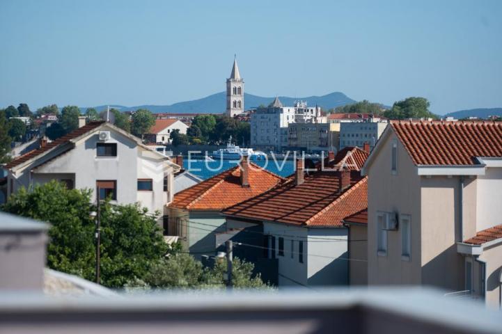 Zadar, Borik, luksuzan penthouse površine 137,26 m² s terasama na TOP lokaciji