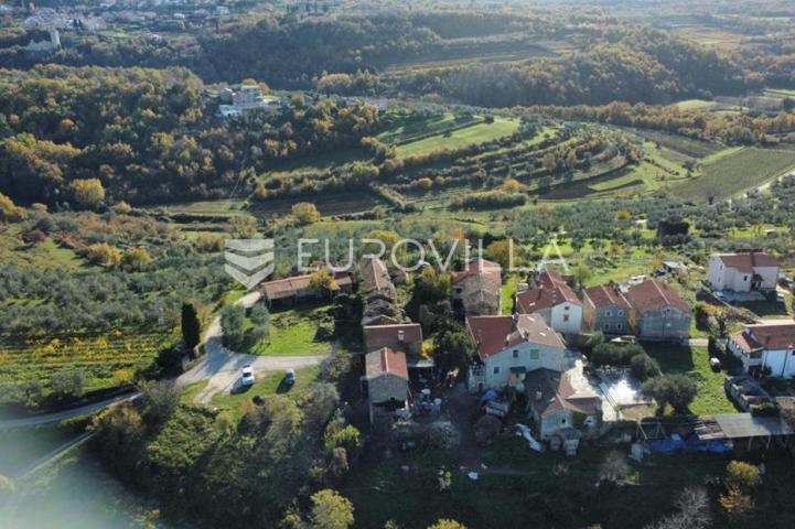 Istra, Momjan, autohtono istarska stancija za renovaciju