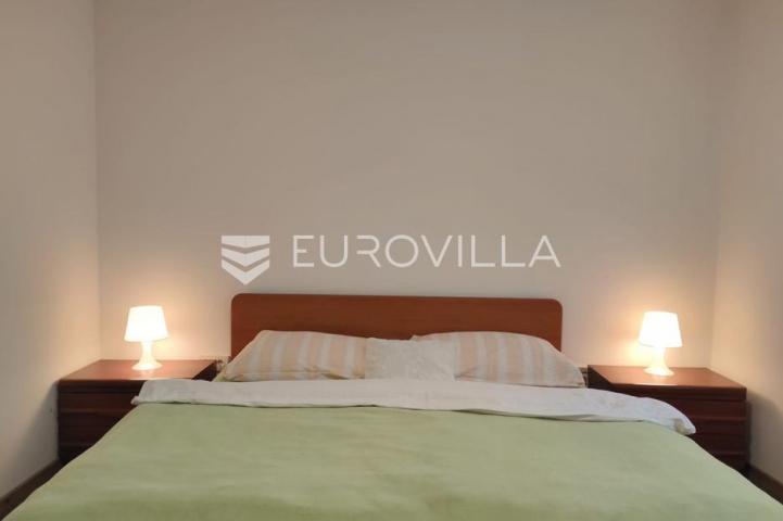 Saborsko, Lička Jesenica, kuća 280 m2, mirna lokacija