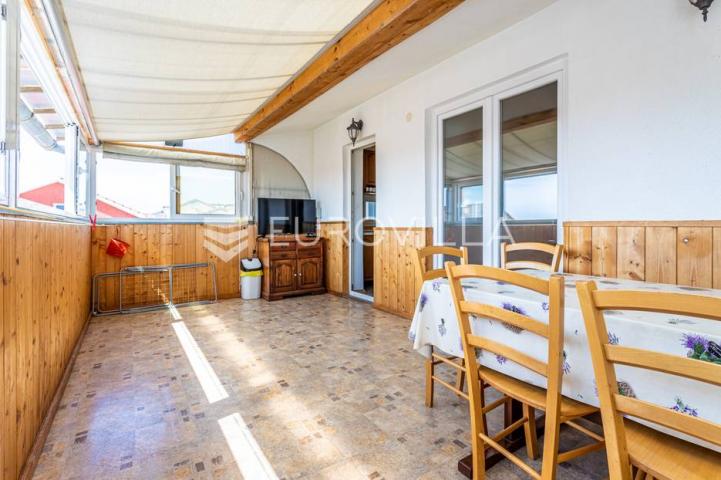  Vodice, trosoban stan s pogledom na more