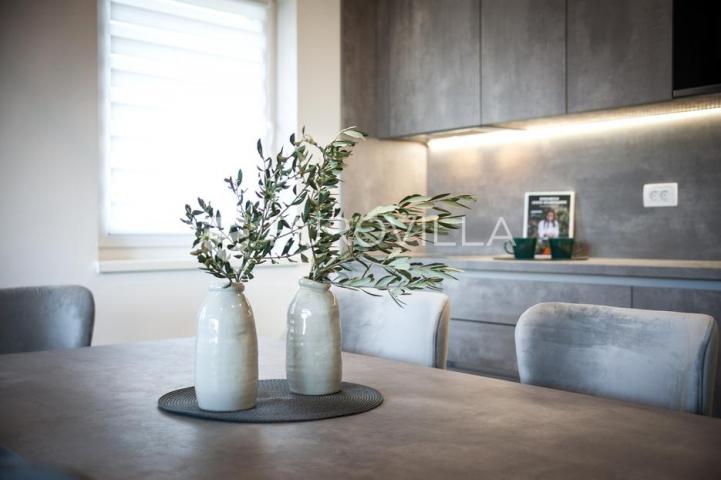 Istra, okolica Rovinja, predivan namješten dvosoban stan 85 m² 800m od mora