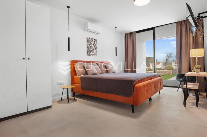 Istra, Rovinjsko Selo, jedinstvena katnica 250 m²