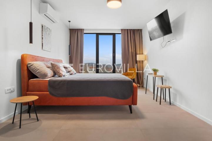 Istra, Rovinjsko Selo, jedinstvena katnica 250 m²