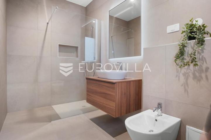 Istra, Rovinjsko Selo, jedinstvena katnica 250 m²