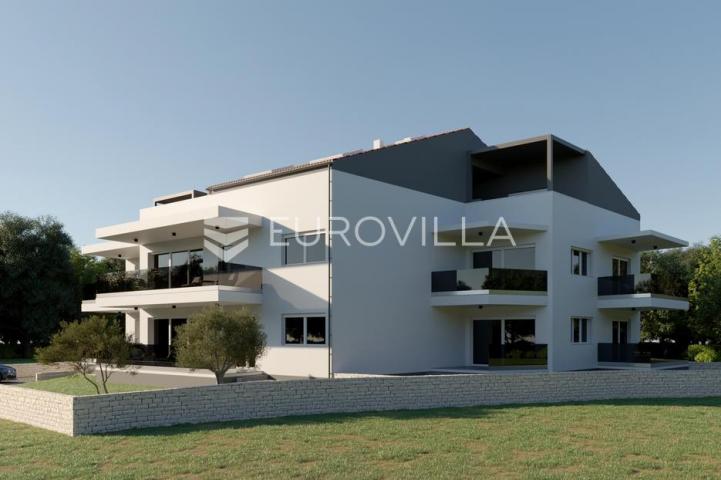 Istra, Rovinj, dvoetažni četverosoban stan 186,04 m² s garažnim mjestom u novogradnji