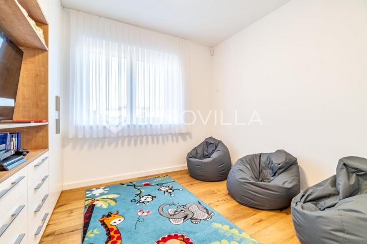 Zaprešić, Kalamiri, moderna novoizgrađena kuća na odličnoj lokaciji, 330 m2