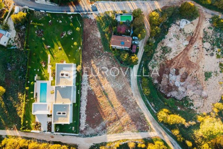 Istra, Bale, atraktivno građevinsko zemljište (2 parcele) 2177 m2
