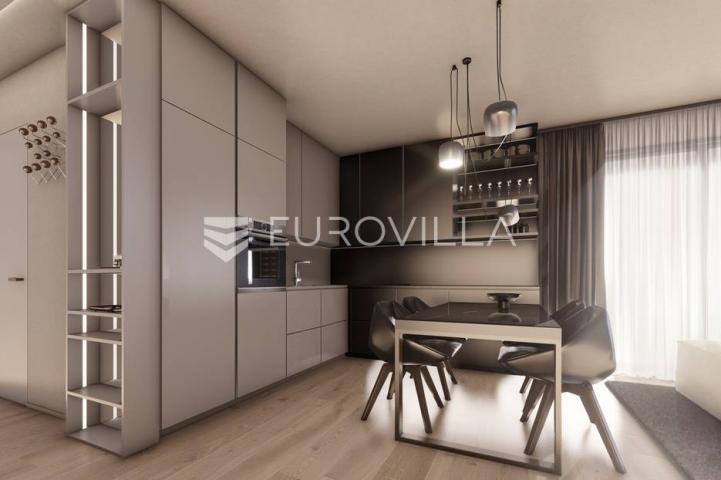 Istra, Umag - Moderan stan u prizemlju s privatnim vrtom samo 200m od mora