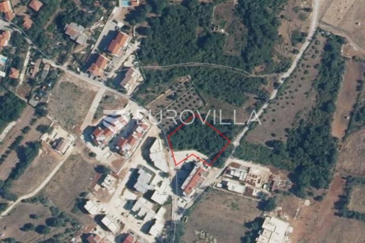 Istra, Medulin - 2896 m2 građevinske parcele u stambenoj zoni - TOP lokacija 