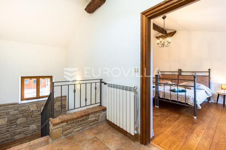 Istra, Labin, tradicionalna istarska kuća