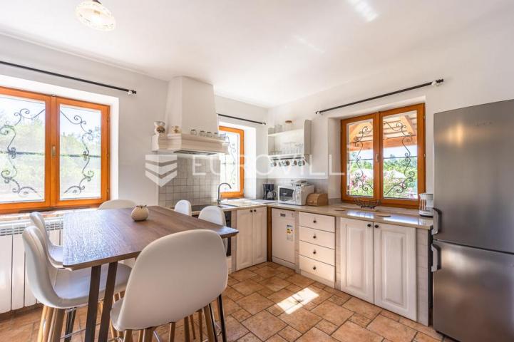 Istra, Labin, tradicionalna istarska kuća