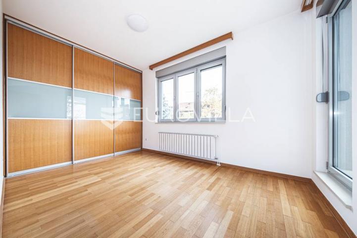 Zagreb, Jordanovac,  prekrasan peterosoban stan 230 m2 s garažom i parkirnim mjestom