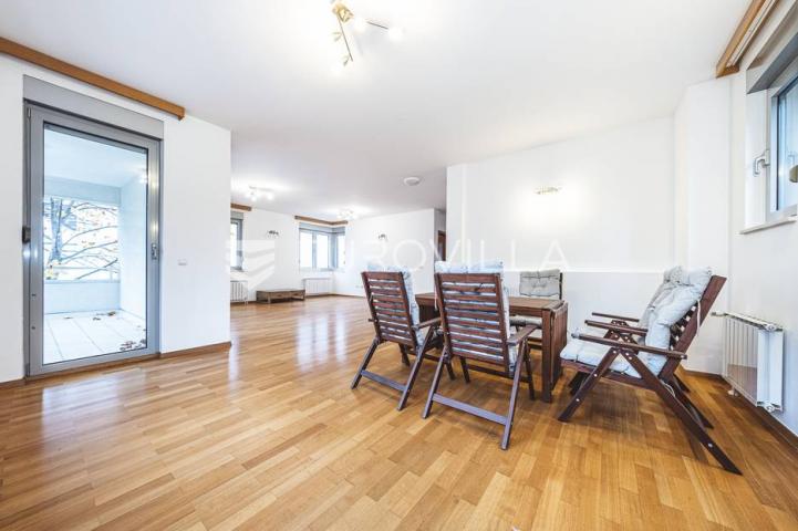 Zagreb, Jordanovac,  prekrasan peterosoban stan 230 m2 s garažom i parkirnim mjestom