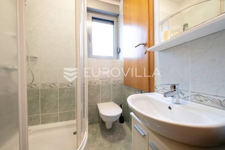 Zagreb, Jordanovac,  prekrasan peterosoban stan 230 m2 s garažom i parkirnim mjestom