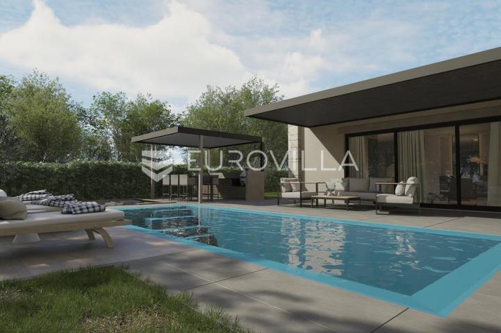 Istra, Poreč, građevinsko zemljište s građevinskom dozvolom, 735 m2 