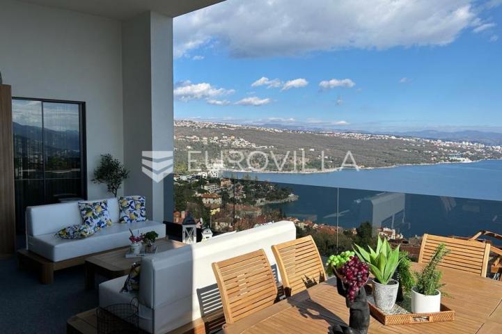 Opatija, prekrasan penthause 228 m² s besprijekornim pogledom