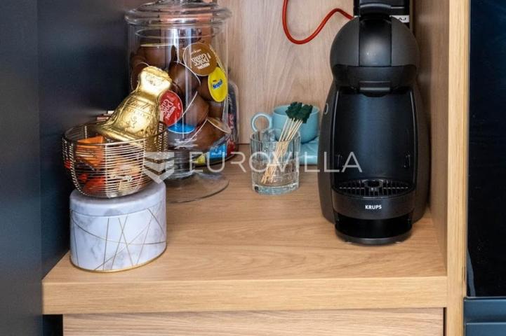 Opatija, prekrasan penthause 228 m² s besprijekornim pogledom