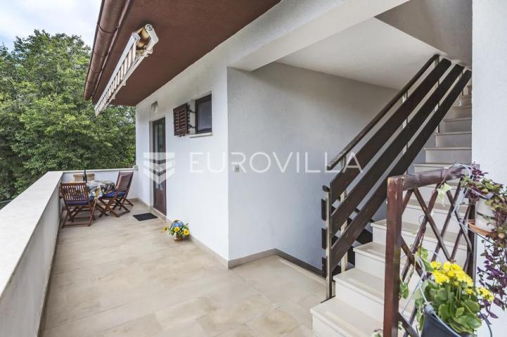 Medulin, Banjole, ekskluzivna apartmanska kuća 150 m od mora