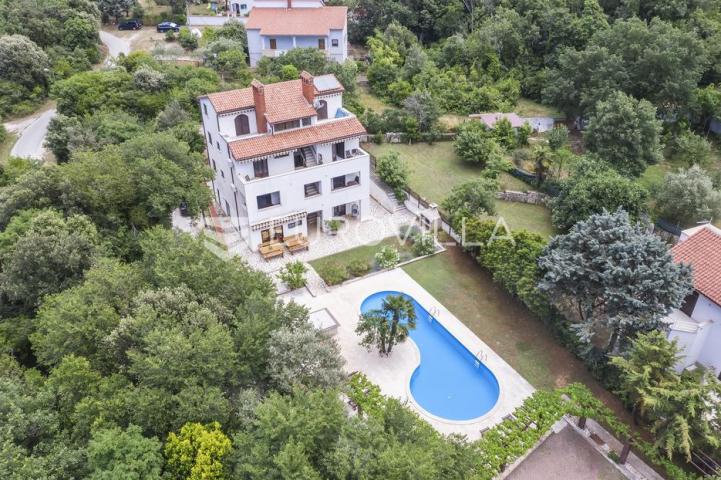 Medulin, Banjole, ekskluzivna apartmanska kuća 150 m od mora