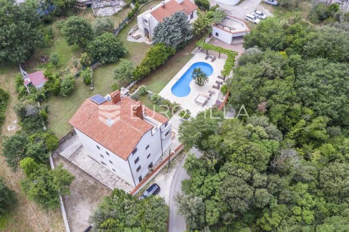 Medulin, Banjole, ekskluzivna apartmanska kuća 150 m od mora
