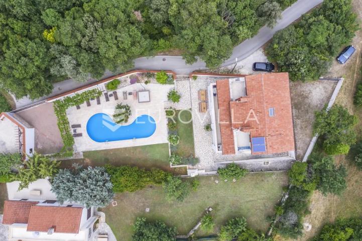 Medulin, Banjole, ekskluzivna apartmanska kuća 150 m od mora