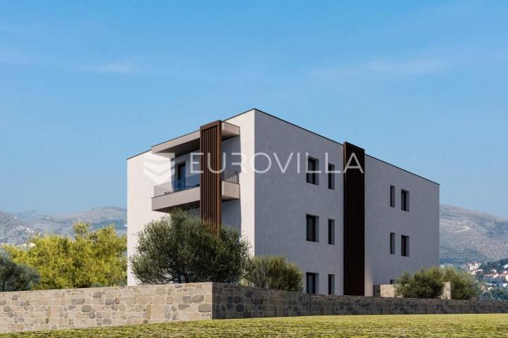 Čiovo, novogradnja, moderan trosoban stan površine 90,33 m²