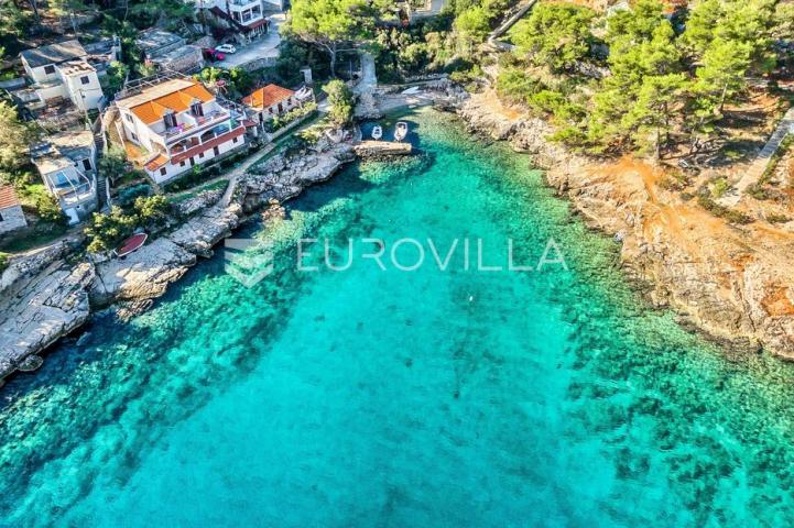 Hvar, Basina, jedinstvena mediteranska kuća na atraktivnoj lokaciji 