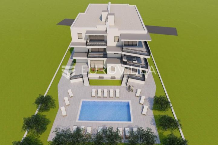 Istra, Umag, Dvosoban stan na drugom katu 58,75 m², 400 m od mora