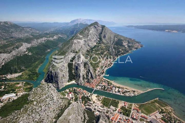Omiš, Zakučac, poljoprivredno zemljište 307 m2