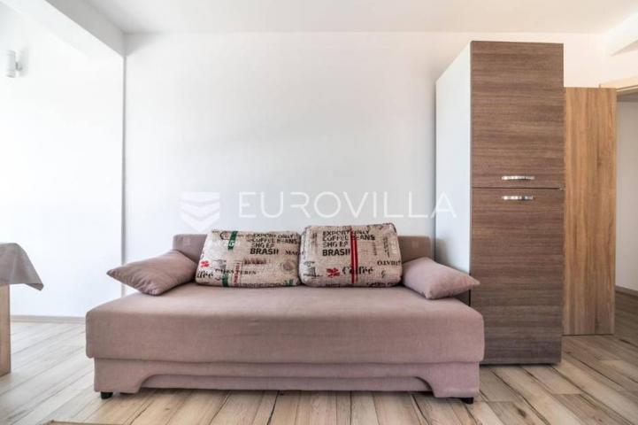 Istra, Peroj, apartmanska kuća s prekrasnom okućnicom i panoramskim pogledom na Brijune 