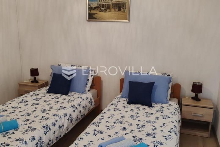 Istra, Tinjan, samostojeća kuća s bazenom i okućnicom 350m2