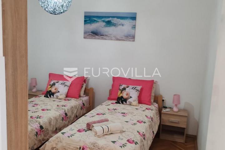Istra, Tinjan, samostojeća kuća s bazenom i okućnicom 350m2