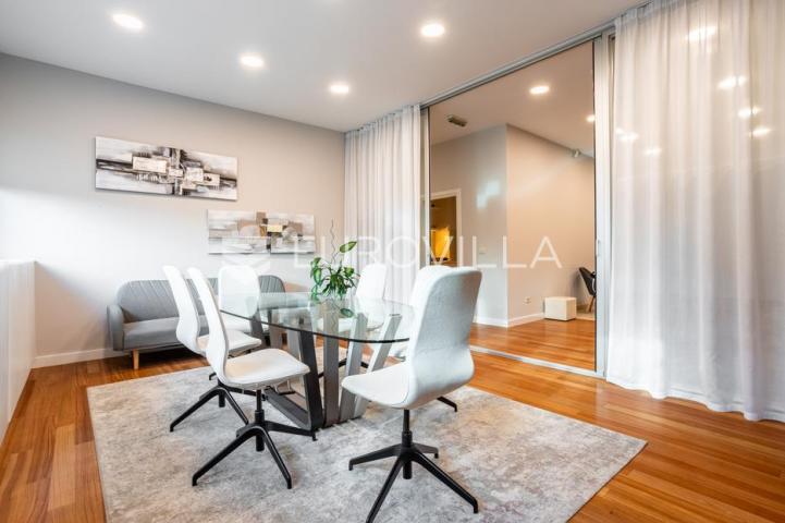 Split, Firule, reprezentativan ured na odličnoj lokaciji, 128 m², prodaja